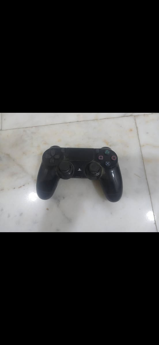 السلام عليكم بلي 4 سلم فول نظافة يجيك بالباكيت للبيع
مع أربع أقراص قوية:
God of war ragnarok 
Mortal kombat 11 Ultimate 
DOOM Eternal 
Wolfenstein young blood Deluxe edition 
المكان حلّة سعرهن كلهن 220,000 و يمكن بيع بس الجهاز أو أحد الأقراص أو كلها


**إذا كنت صاحب هذا الإعلان وتريد حذفه لأي سبب، رجاءا أرسل رسالة إلى الدعم الفني**