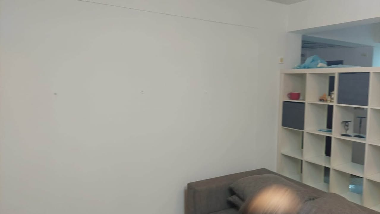 شقة للايجار في مجمع الصالحية***********
مجمع الصالحية طابق 3 بنايه رقم 2 مقابل الجوزات شقه ثلاثة نوم مفروشه بالكامل  5 سبالت منها أثنان في الصاله .
