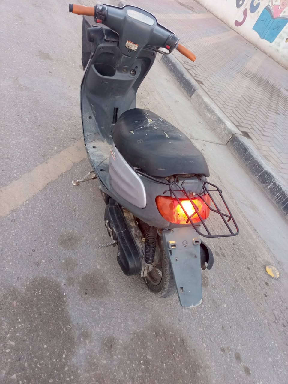 لبيع 180نقصه باتري شاصي مكفول مكاني الحر الرقم ***********
