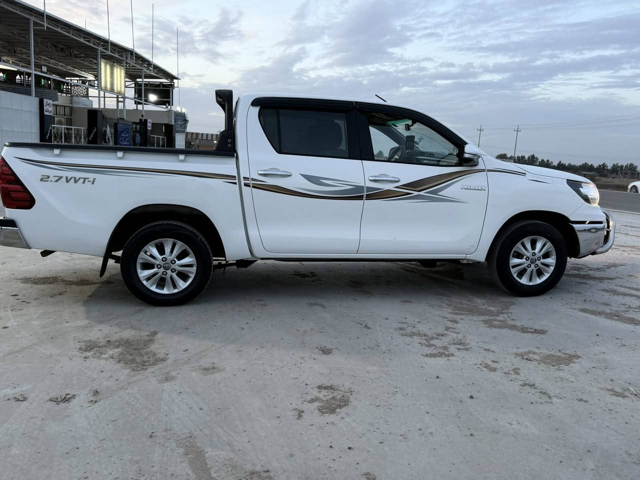 هايلوكس 2017   سعودية كفالة عامة
رقم ميسان إنكليزي سيارة جديدة استخدام شخصي ماشية 60 ألف  سونار مرفق مع المنشور 
مكان السارة بابل -الشوملي 
***********–***********
