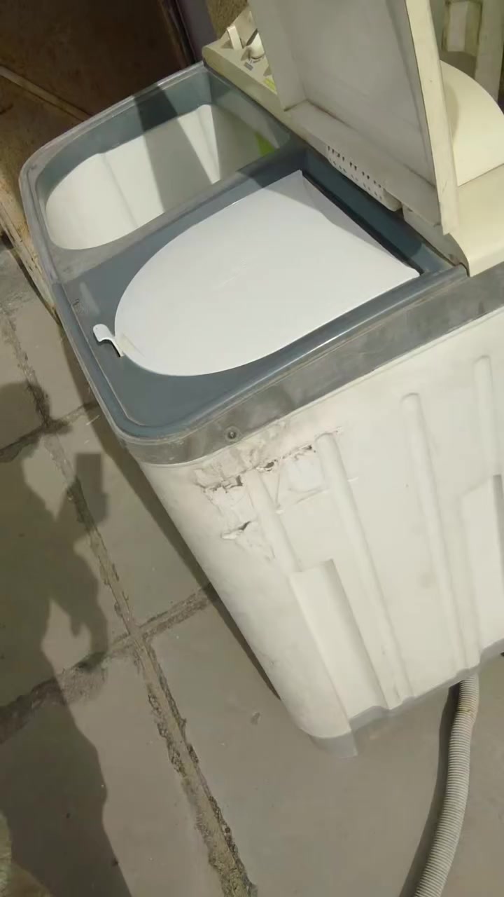 غسله البيع ب75 بيها مجال متكلفه بلنشر تعال خاص وبيك خير ودلل


**إذا كنت صاحب هذا الإعلان وتريد حذفه لأي سبب، رجاءا أرسل رسالة إلى الدعم الفني**