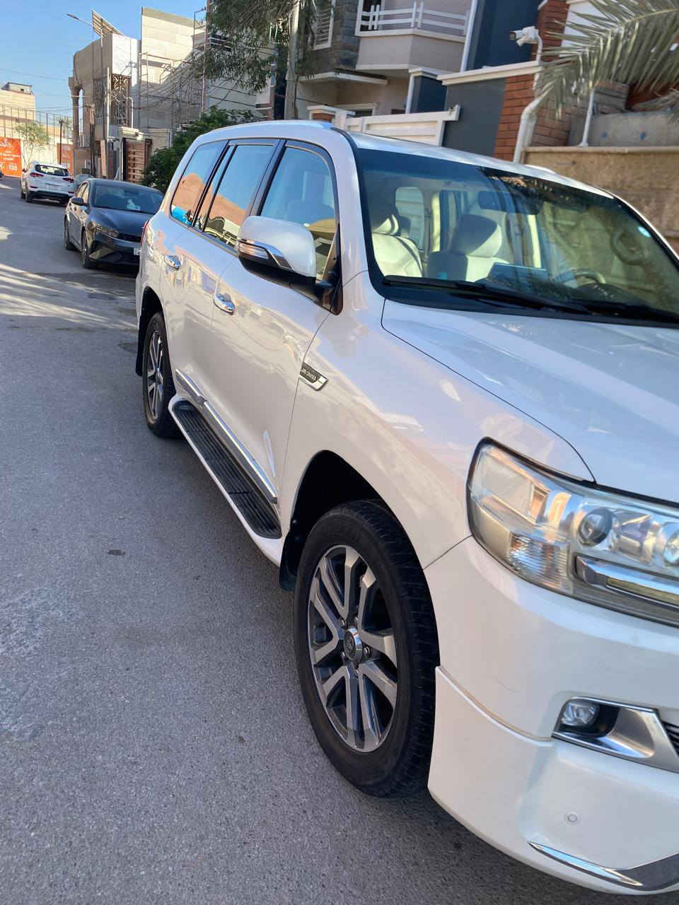 السلام عليكم
اللهم صلي وسلم على محمد وآل محمد

لاندكروز GXRللبيع
 موديل  ٢٠١٦ محرك ٨
مواصفاتها معروفه فول 
سياره جاهزة
 تخم تاير السياره نظيفه جدا
بعقوبة
لاستفسار عن السعر اتصل على هذا الرقم. ***********
