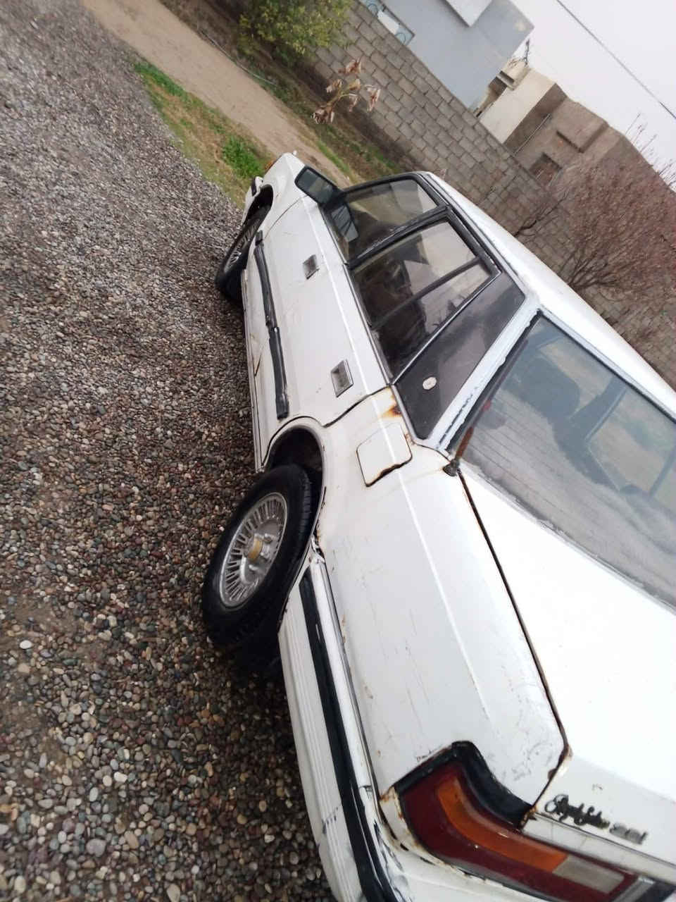 السلام عليكم سوبر للبيع 85 مسجله فحص صلاح الدين راعيها موجود محرك كير شرط صدر طبه تواير جدد اكسن شرط كهربائيات كله شغاله من ل دعاميه ل دعاميه سياره جاهز ماناقصه شي تدفئه نار شغاله جوم كلها تصعد تنزل السعر ١٧ وبيه مجال شي قليل للأستفسار رقم الهاتف *********** ملاحظه دين مابيع واقسط مابيع
