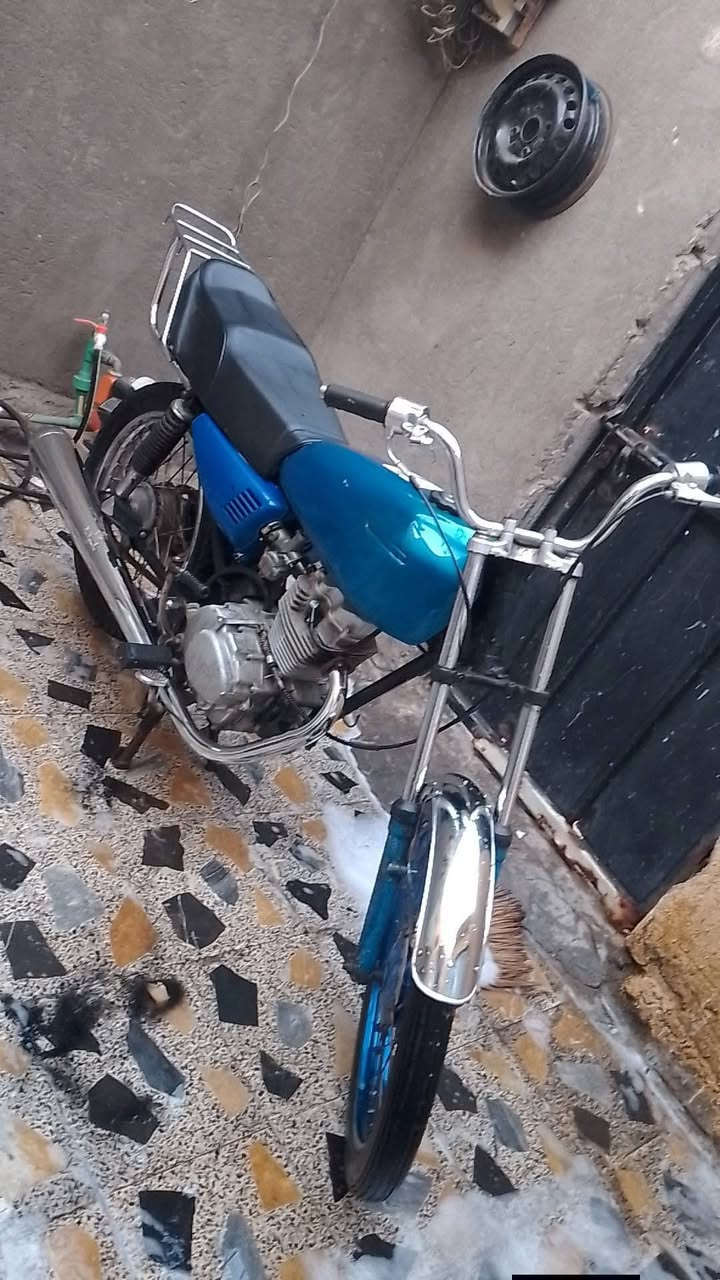 السلام عليكم دراجه نامه ايرني ادوات مكفوله مكينه نضيفه دراجه مابيها اي نقص سعر 275 متوازي عل بيعه
رقم اتصال و واتساب

***********
