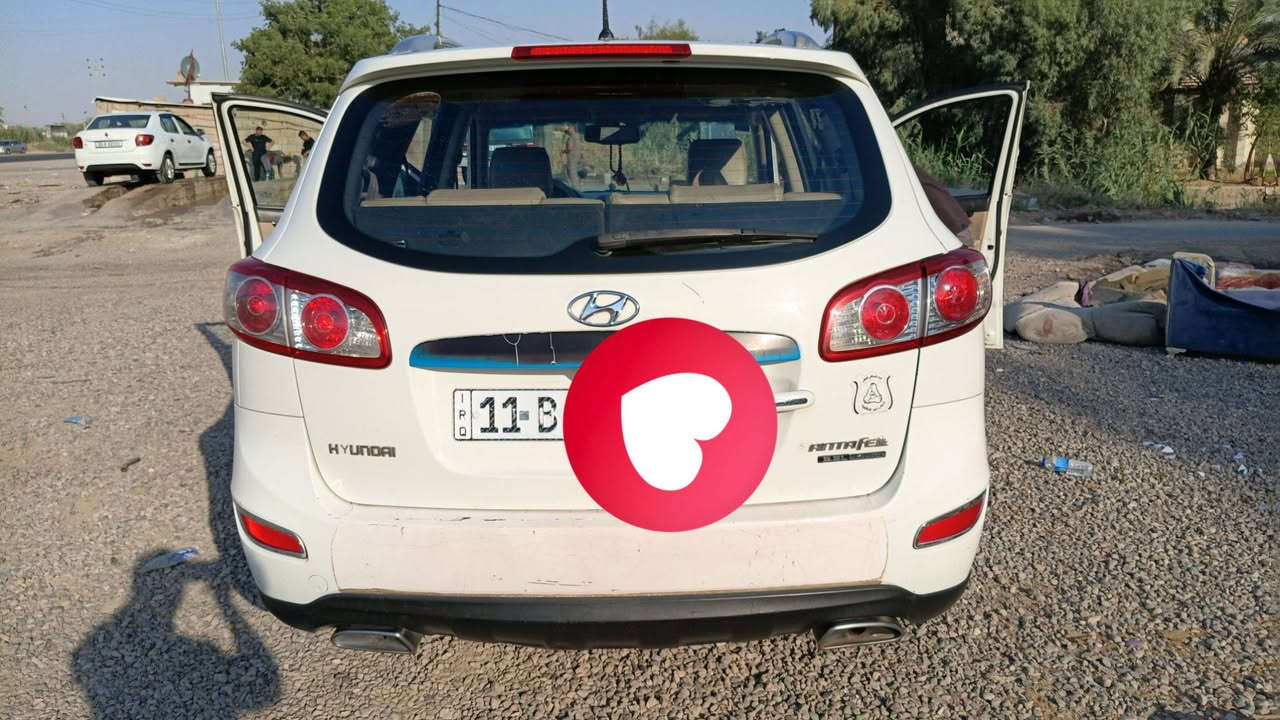 السلام عليكم سياره سنتافي 11 خليجي رقم بغداد انكليزي  مكفوله من صبغ وبارد والتبديل  السياره قطره صبغ ما بيها السياره جاهزه على اخر حبايه مكينه وكير خير من الله  7 راكب 3قطع تبريد محرك 6v تحكمات حساسات امامي خلفيه 
العنوان ديالى ناحية كنعان
 للاستفسار 
***********
