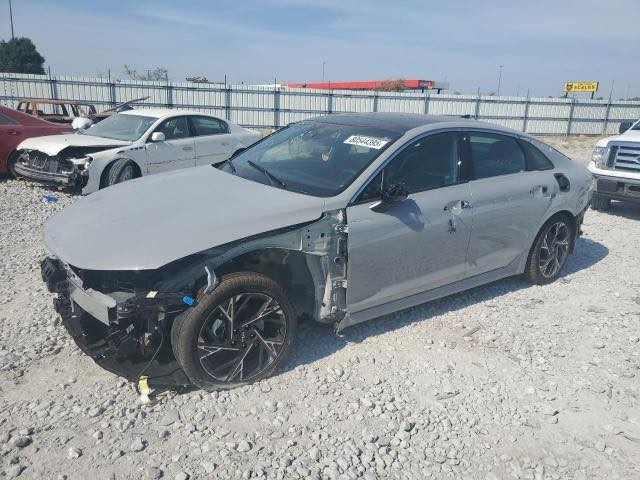 شـــــــــــــــــــركة مـــايباخ 
بأدارة علي عباس الخُزاعي 
وجهتك الأولى لأستيراد وتصدير السيارات

كيا كي فايف موديل 2025
جي تي لاين حاليا بدبي 
واصل للبصره مصلح وجاهز بسعر ب165 قفل بدون كمرك 
يمكن ادخالها بكتاب شهداء

الديوانية . حي الجزائر . شارع البستان
📞 *********** 
📞 ***********
