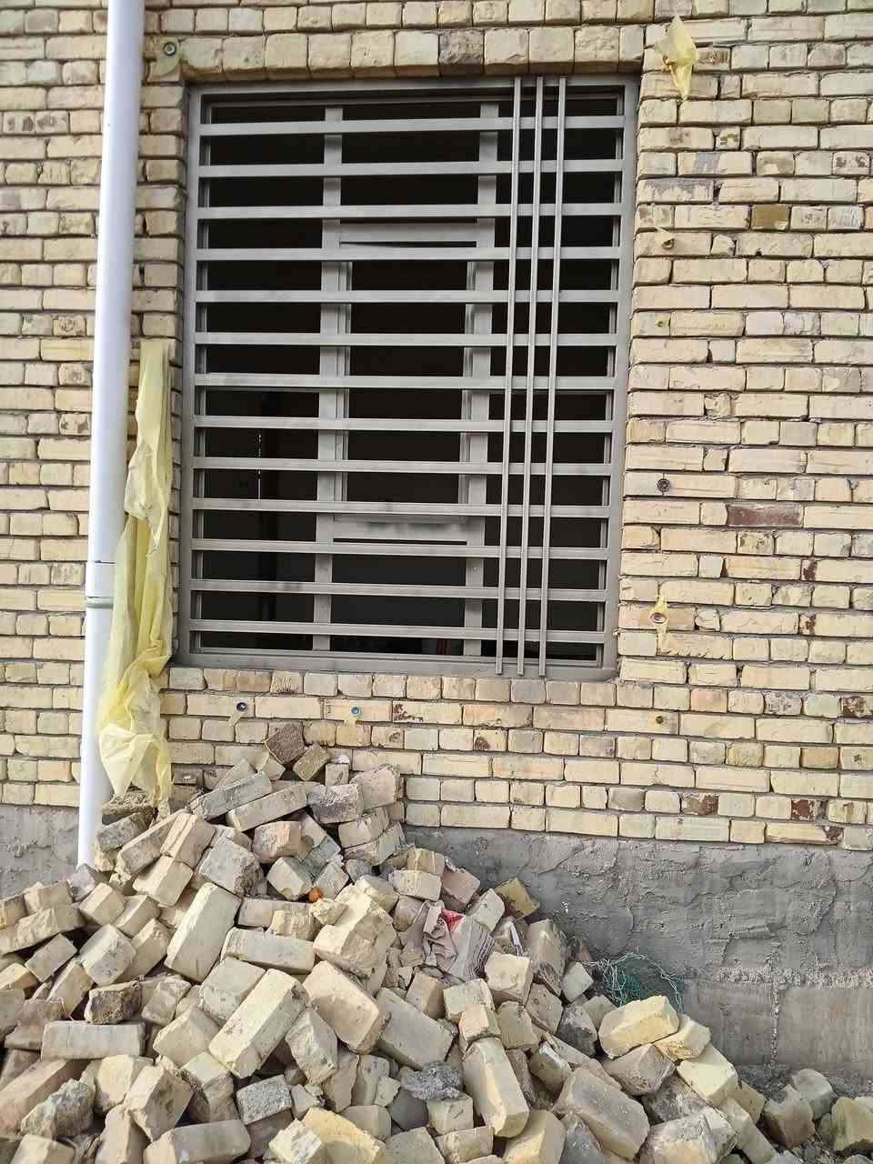 صبغ وتنظيف الشبابيك والابواب وصبغ الجدران بأسعار مناسبة *********** للاتصال +واتساب ش
