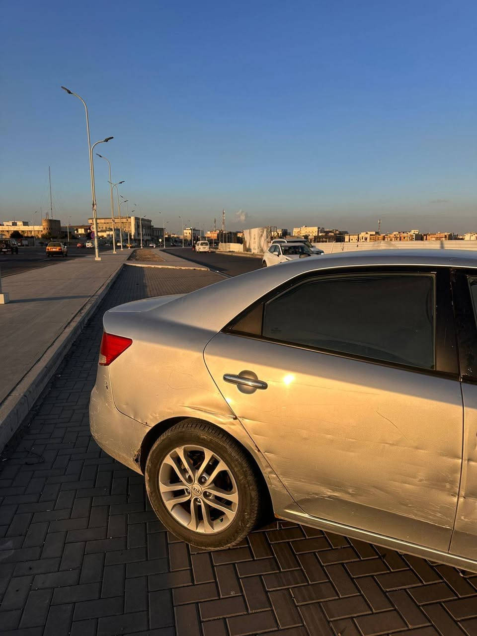 محرك جديد 1600
كيرها نظيف
التبريد شغال
نواقصها حدادية وملاحظات بلبدي
وقفلها 70 ورقة
متواجد فقط على هذا الرقم
*********** البصرة, العراق
