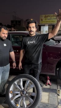 بيع وشراء ومراوس جميع الوياله مكاني بغداد حي اور مقابل نادي النفط ٠٧٧١...