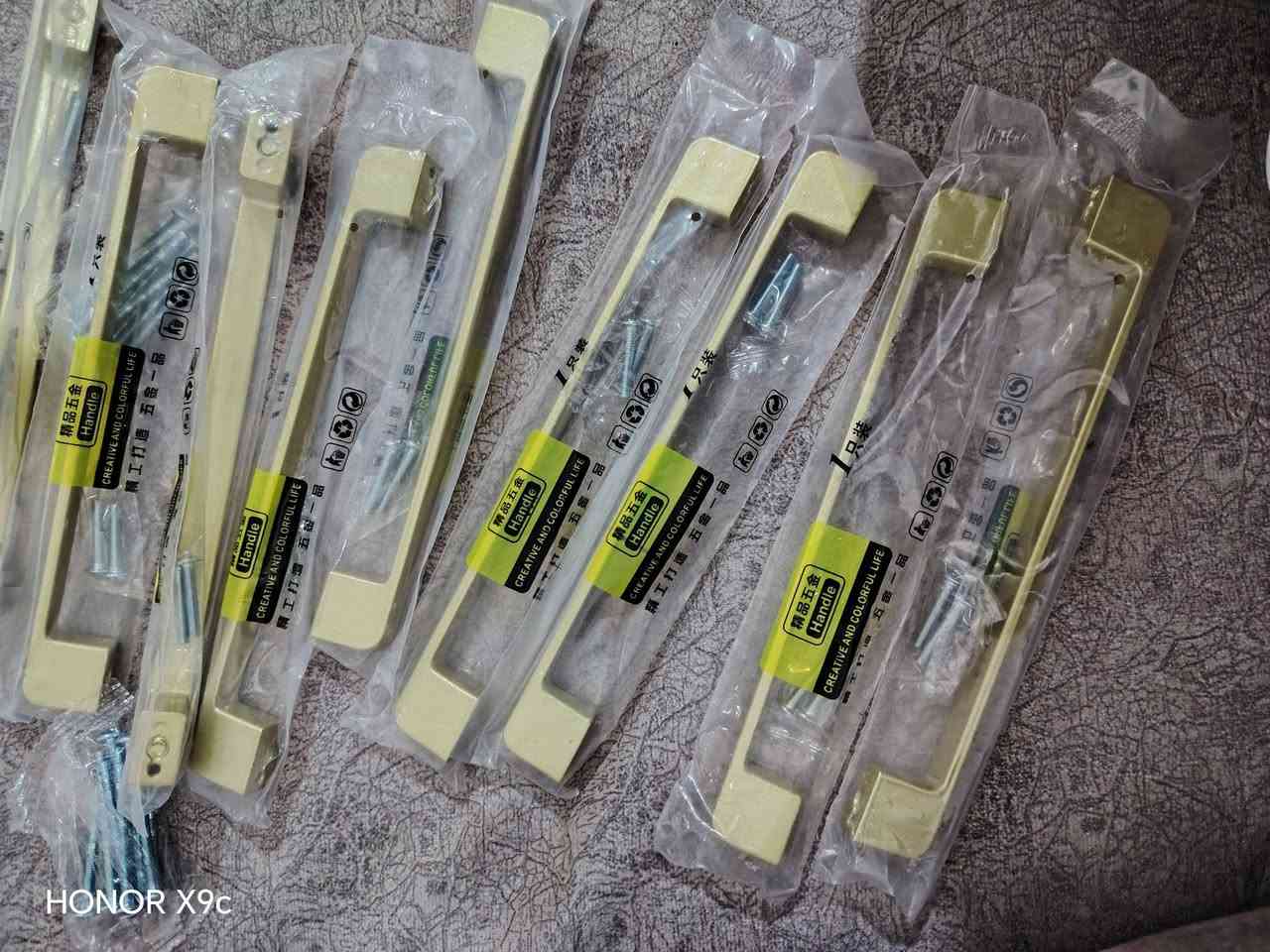 يدات ٩قطع سعر ١٠


**إذا كنت صاحب هذا الإعلان وتريد حذفه لأي سبب، رجاءا أرسل رسالة إلى الدعم الفني**