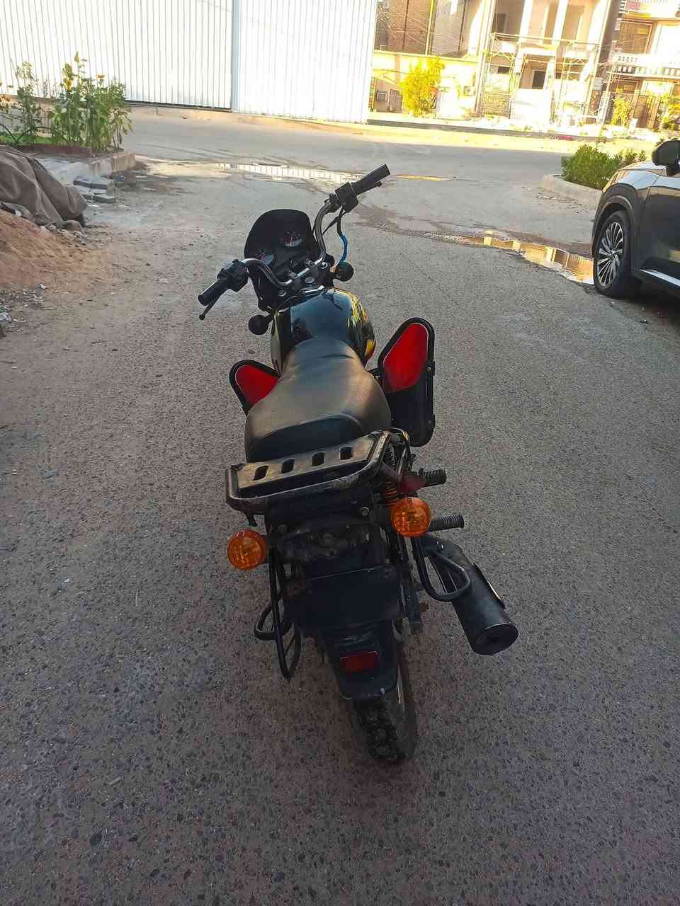 سلام عليكم دراجه بوكسر مديل 20 مكينه ناعمه دراجه سلف كهربائيات بدون اوراق سعر 650 رقم *********** عنوان بغداد الحسنيه الراشديه
