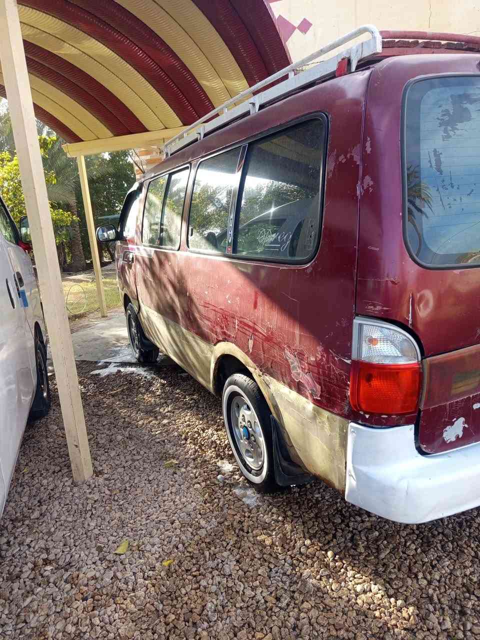 السلام عليكم بريجو مديل 1996،للبيع سياره جاهزه مكينه كير تخم تاير كهربايات كله شغاله اكسن دركه شاده جديده ابطايه لاماميات شديتهن وحده جديده وحده مستعمله سوبايه ملته بلاده شواصي واحد معمر وبقيه مكفولات سياره مال جناي مالكه بغداد يريد تحويل إني مسوي وياه عقد مروري لبارحه سنويه نهايت 26 سياره مكانه بابل لنيل قرم صطري لانضباط لسعر 48 وبيه مجال قليل رقمي *********** وبيه واتساب ملاحضه كاعيه وكشنات مدوشمه
