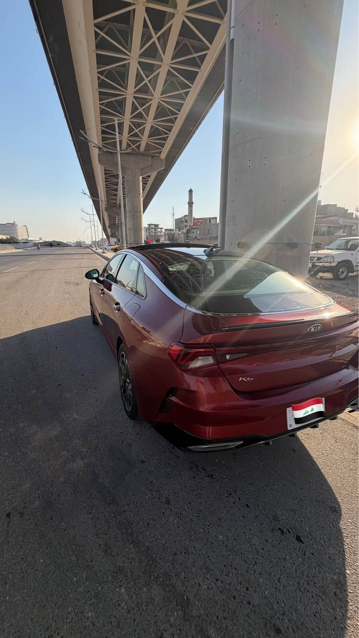 السلام عليكم…
K5 فول مواصفات وارد امريكي آعلى فئه بل GT مكينه 1600 تيربو رقم بغداد معوقين وكاله ب اسمي حادث السياره جاملغ وبنيد مبدلات ومصبوغات وبيها تلث قطع كلير ب امريكا سياره كلش جديده ماشيه 108 km 
جاهزه للاخير كير مكينه تبريد حداده تخم تاير 
مكاني بصره السعر ١٤٥ بيها مجال
*********** Singapore

