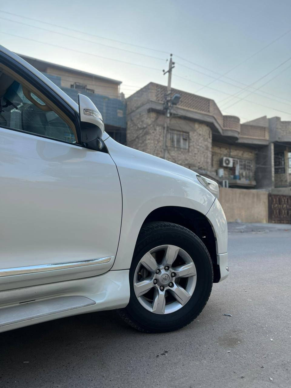 برادو مديل 2014 خليجي 4سلندر 7 راكب تبريد قطعتين مكفوله عده بارد عكس باب سائق سونار  مالهه كدامك سعرها 270 الاستفسار ***********
