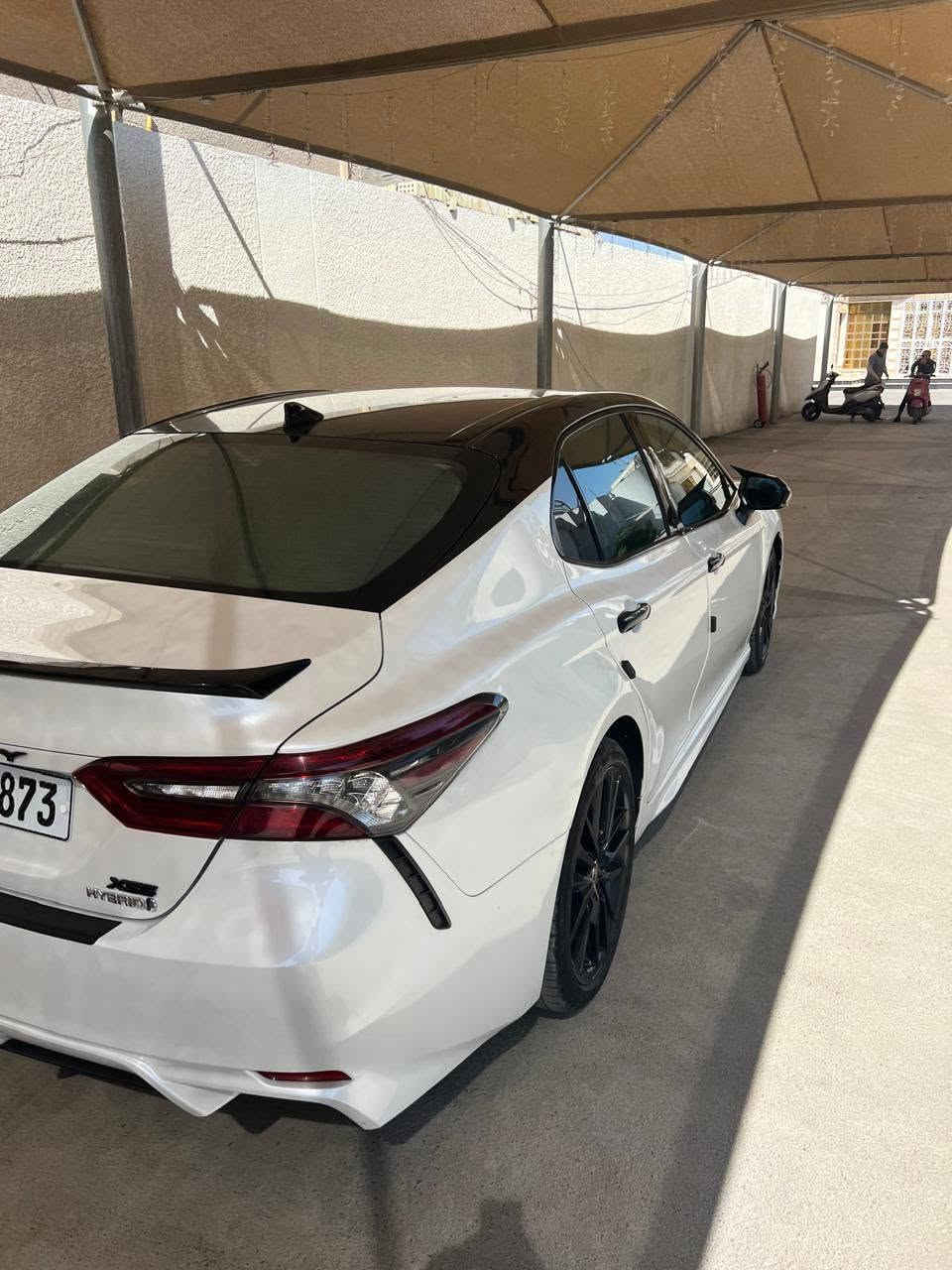 السلام عليكم .. مكلف بالنشر 
كامري موديل ٢٠٢٢ وارد امريكي فئة xse 
فول مواصفات عدا الفتحة ماشية ٨٠  بغداد حادثها الباب الخلفي وهلال الجاملغ السعر ٢١٠ وبيها مجال للتفاصيل أكثر الاتصال على الرقم ***********
