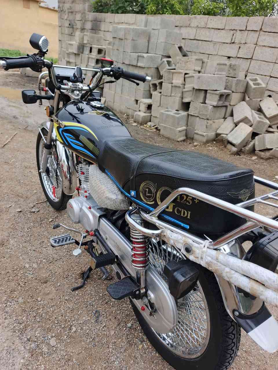 تايكر 2025
البيع دراجه كلمله مابيه نقص برغي محرك مامفتوحه اوراق أصولي لا تبخير ولا تنقيص النضافه شوفت عينك السعرر700بيه مجال حك جيتك /عنواني بعقوبه حي..


**إذا كنت صاحب هذا الإعلان وتريد حذفه لأي سبب، رجاءا أرسل رسالة إلى الدعم الفني**