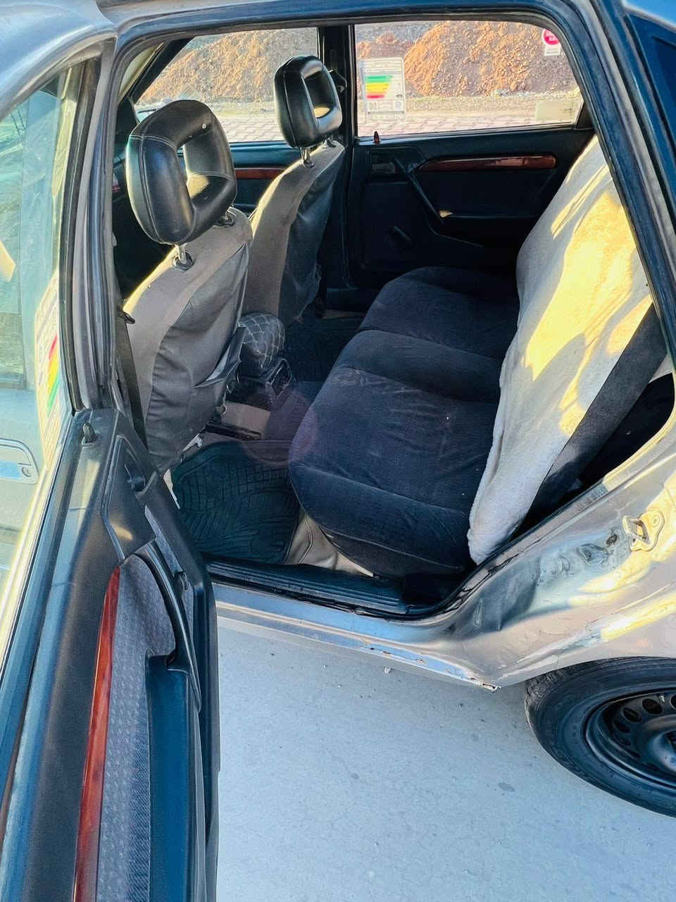 السلام عليكم
فكترا حجم ١٨ موديل ٩٢ رقم صلاح الدين ر كارتونية صاحبها الشرعي متوفي اواجهك بيهم كير ومكينة بشرط سعرها ٢٥


**إذا كنت صاحب هذا الإعلان وتريد حذفه لأي سبب، رجاءا أرسل رسالة إلى الدعم الفني**