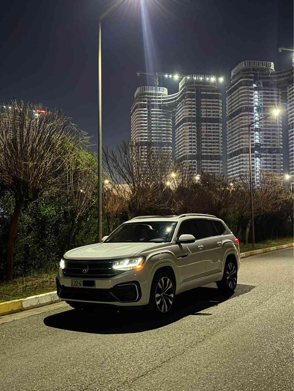 سلام علیکم 
فولکسواگن اطلس 2022 sel premium R line
سیارة بدون صبغ 
سندوق مبدل بلادي شرکة  + بها مکانات pdr
بدون ایرباک کل مال شرکة
سیارة اعلی مواصفات باأطلس 
سیارة مرقم رقم اربیل تحول وکالة نفس یوم 
سعر ٣٢٠٠٠$ ویا معاملة قلیل 
عنوان اربیل 
للأستفار معلومات اکثر 
O750 926 9096 أربيل, العراق
