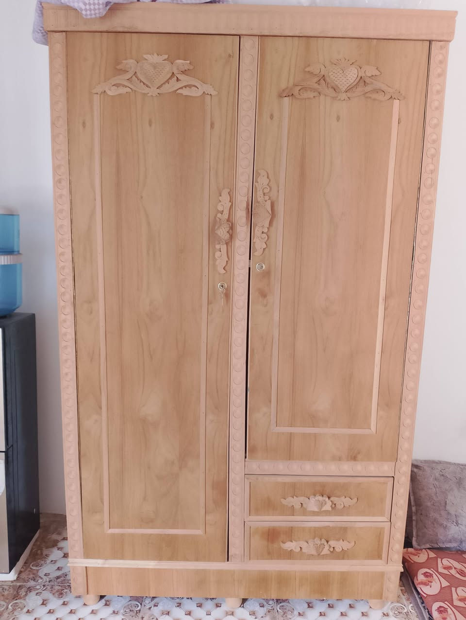 للبيع بابين + مجرات 2 شغل عراقي ثقيل 
بعدها ما مصبوغه مستعمله اقل من شهر  السعر 200 وبيها مجال قليل
مكان موصل حي الكرامه ***********
