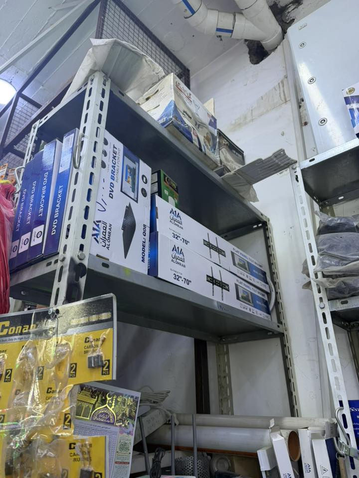 محل انشائيه غراض كامله  للبيع ***********
