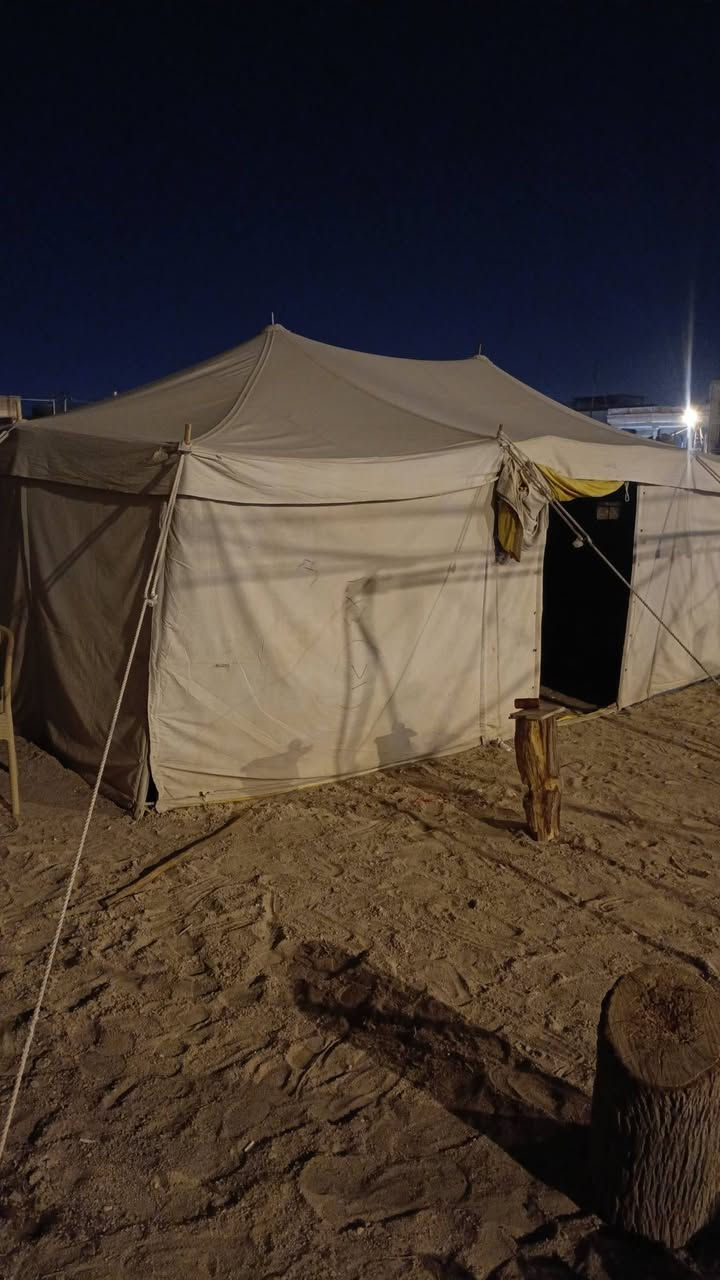 للبيع خيمه باكستانيه 3 طبقات
خيمه نضيفه استعمال منزلي قياس 6×4 

صناعة باكستانيه 3 طبقات 

للبيع بسعر 550 الف وبيها مجال 
للاستفسار واتساب 

***********
