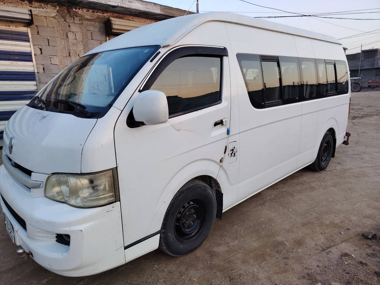 جنبي موديل 14 استلام 18 رقم بابل انكليزي بسمي محرك وكير واكسل كفاله+ منضومه غاز 60 لتر تبريد شغال منضومه كلها نفض جديده السياره كفاله عامه من اي حادث او ضربه معمر بيها فقط اهلالات السياره ماشيه 310 الف حقيقي غرفتها نضيفه دوشمه ارضيه السياره جاهزه

مكان السياره بغداد المحموديه 
السعر 145وبيها مجال

*********** وتساب
***********
