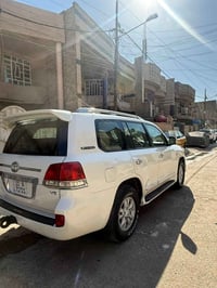 لاندكروز • ٢٠١١ • ٧ راكب
