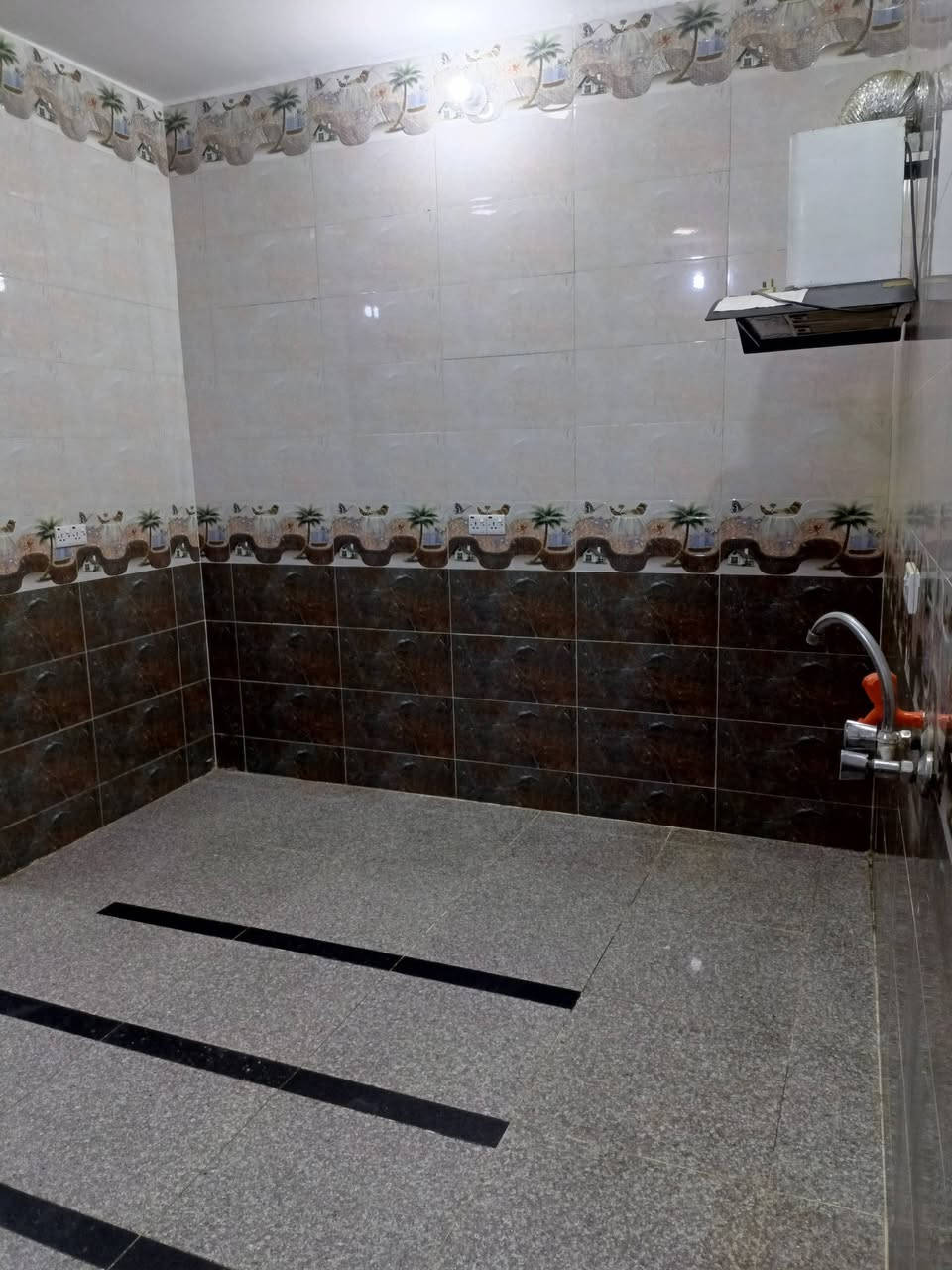 السلام عليكم مشتمل للبيع 100م طولاني جاهز وفارغ العنوان حي الحوراء شارع المدارس قرب  مدرسة التعاون العربي السعر المطلوب 75 مليون وقابل للتفاوض الاتصال على الارقام التاليه 
***********
***********
