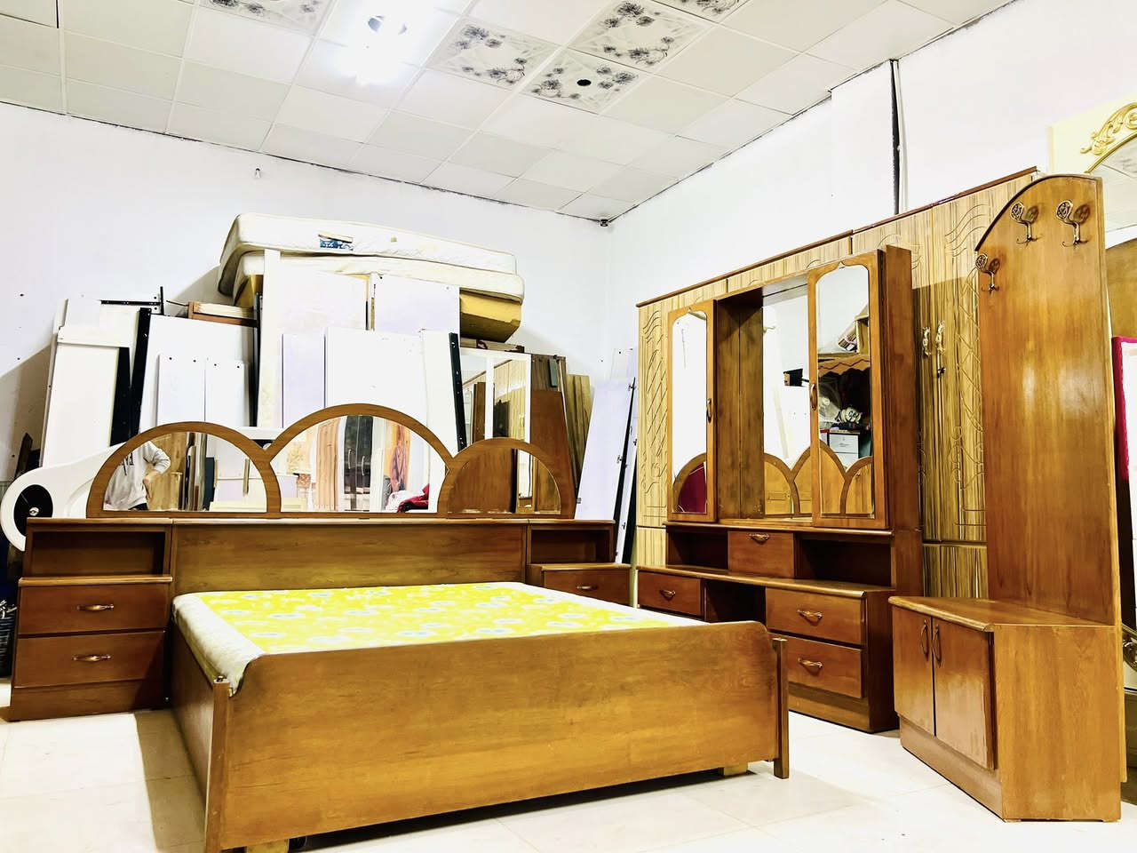 بلاش بلاش 450 مجال بسيط
عربي كوردى #للبيع #بوفروشتن
غرفه نوم صاج عراقي ضخم لوك سعر ( 450) مجال بسيط
ژور نوستن ساجى عراقى زه خمه لوكه نرخ (450) ومه جالى كه م
عنوان كركوك حي النصر
***********
***********
ملاحضه نشتري جميع انواع الاثاث المنزليه لدينا كادر توصيل وشد وفتح الغرف
چيت هه يه بو فروشتن وه ره چات كادرى گه ياندن وكردنه وه وبه ستنم هه يه
واتساب
