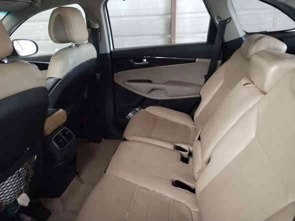 كيه سورنتو وارد خليجي موديل ٢٠١٩ رقم بصره بسمي فول مواصفات ماعدا البنوراما ماشيه ١٢٠ بيه رشات صبغ اثر بطش السعر ١٩٥ وبيه مجال اتصال علا صاحب السياره ***********
