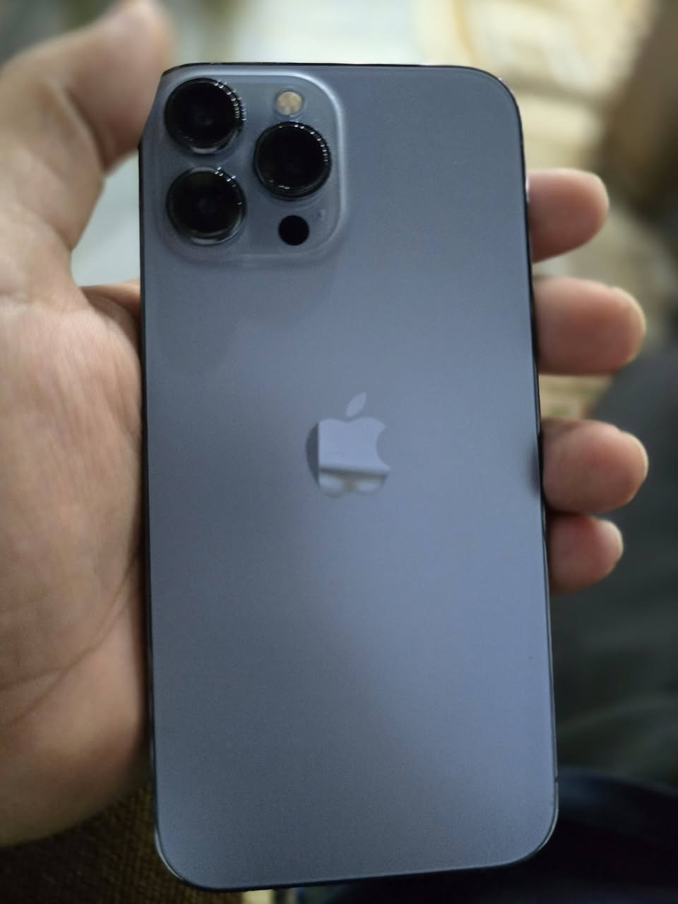 ايفون 13 برو ماكس امريكي 
الشاشه قطعه اصليه من ابل
السعر 675 بي مجال
***********
