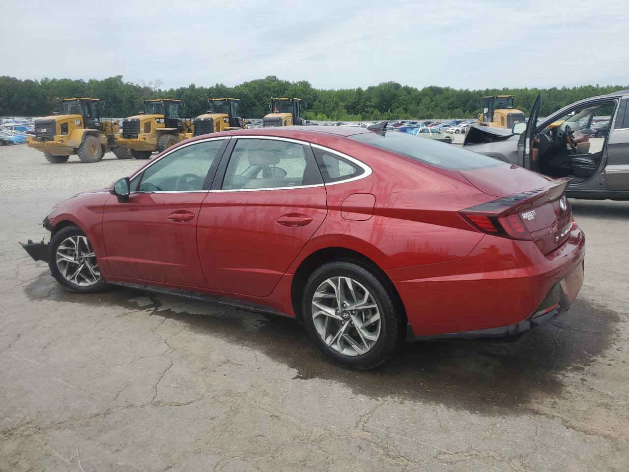 سوناتا 2023 مكينه المرغوبه 2500 تنفس طبيعي سيارة بدون حادث بدون ارباك فالته القمه وماذيه الجاملغ الباقي كله مكفول عدا كلير من امريكا بيها بنيد وبابين يعني الكلير تكدر تشيله دخول جديد حتى هزه بيها تريد تحويل تريد وكاله رقم اربيل مستعجل ع البيع السعر 167 بيها مجال العنوان البصره الجمعيات 
مواصفات السيارة فول عدا الفتحه CL
كشنات تدفئه بصمه وضعيات قياده رادار حساسات اوتو هولد تبريد قطعتين ثلج بعد بيها هواي مواصفات 
فقط اتصال *********** البصرة, العراق
