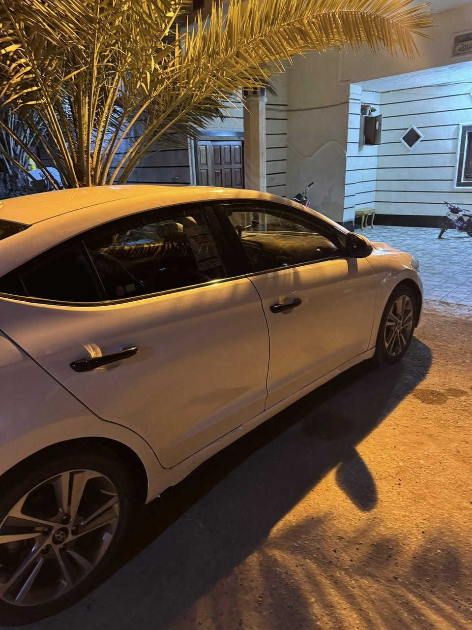 حادث جاملغ وبنيد
فوال 1/1اعله فيئه لمتدد
موصفات 

نضام ايكو
نضام اسبورت
كير وتماتيك وعادي
اربع مقاعد تدفئه 
اتلاثً جتاوي راس
تدفئه استيرن 
حساس مري
اشاير بل مري
مانع انزلاق
قياده ذاتيه 
تحديد مسار
بصمه ابواب اشاره ترحيب
وبصمه تشغيل
فتحت سقف 
شاشه كامره
كشن كهرباء
خزن ميموري
تخم تاير 
داخل رياضي لونين
السعر 128وبيها مجال
الرقم ***********
 
مكينه كير جدد ماشيه 200
رقم بغداد بسمي
