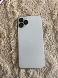 ايفون ١١ برو • ذاكرة ٦٤ • بطارية ٨٠