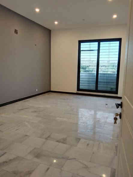 صباغ وديكورات منزلي داخلي وخارجي وعمل كافه الاصباغ 

 اصباغ بلاستيكي+طلس معجون وستن+سحبات فوم داخلي

ترميم البيوت القديمه + معالجه الرطوبه + صبغ ايبوكسي 

ديكور بديل الرخام والخشب والشيبورد +عمل ورق جدران 

شبابيك تنظيف وصبغ+ شغل درجه اولى+ ***********
