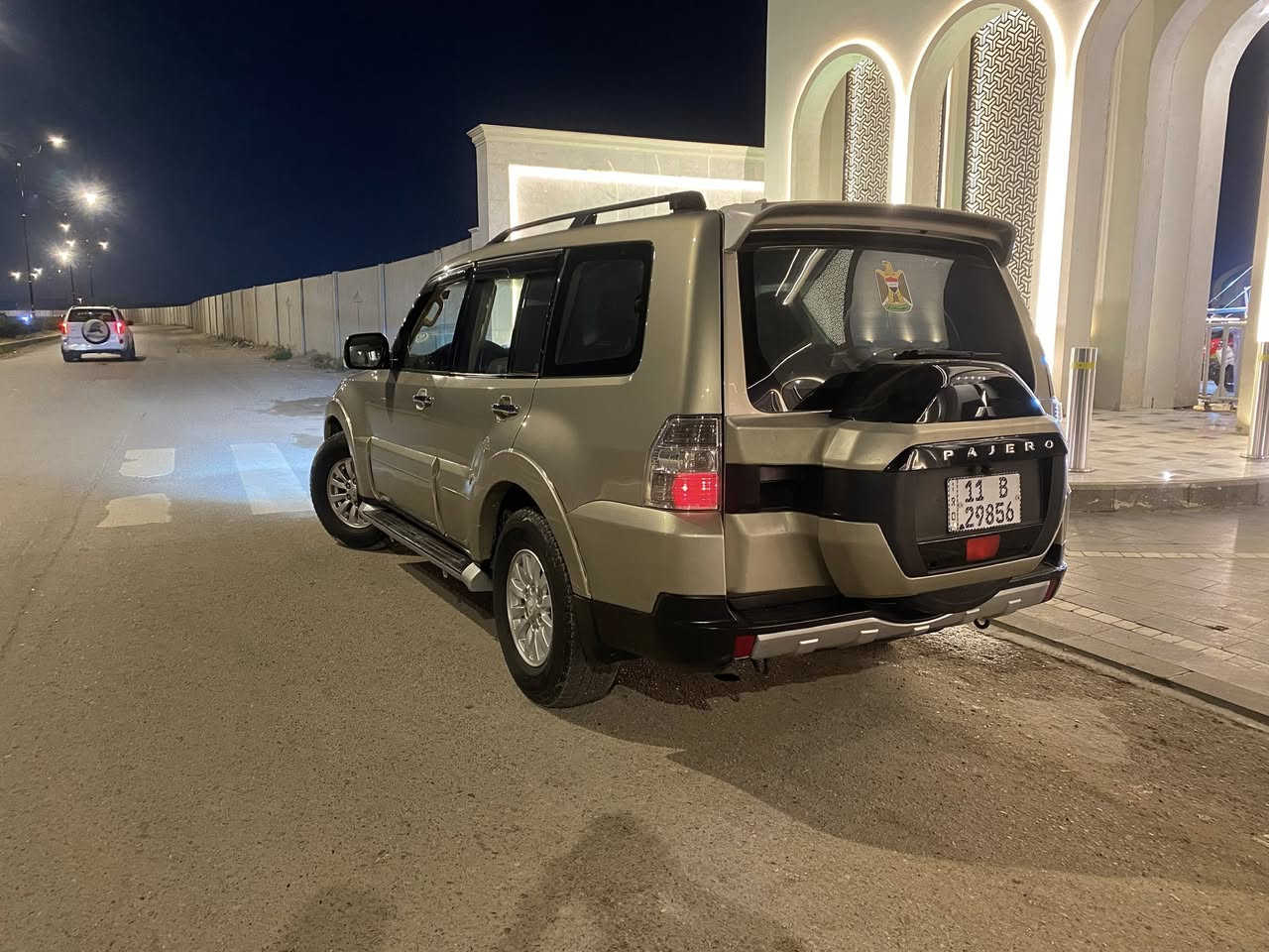 السلام عليكم للبيع
باجيرو 2007

محرك كير خير من الله

تبريد ثلاجه 

كهربائيات كله جديد 

تخم تاير جديد مال شركه 

سياره كلش حلوه 

غرفتها نضافتها 100/95

بجم زنون 

شاشه كامره 

رقم بغداد دولي 

هزه جديده 

صبغ جاملغ  وبنيد اثر شخوط فقط رش بدون دواخل

وبيها حالوب وجراد بسيط بل قماره 

موقع بغداد 

سعر سياره 99 ورقه وبيها مجال بسيط 

الاستفسار 

***********

احمد
