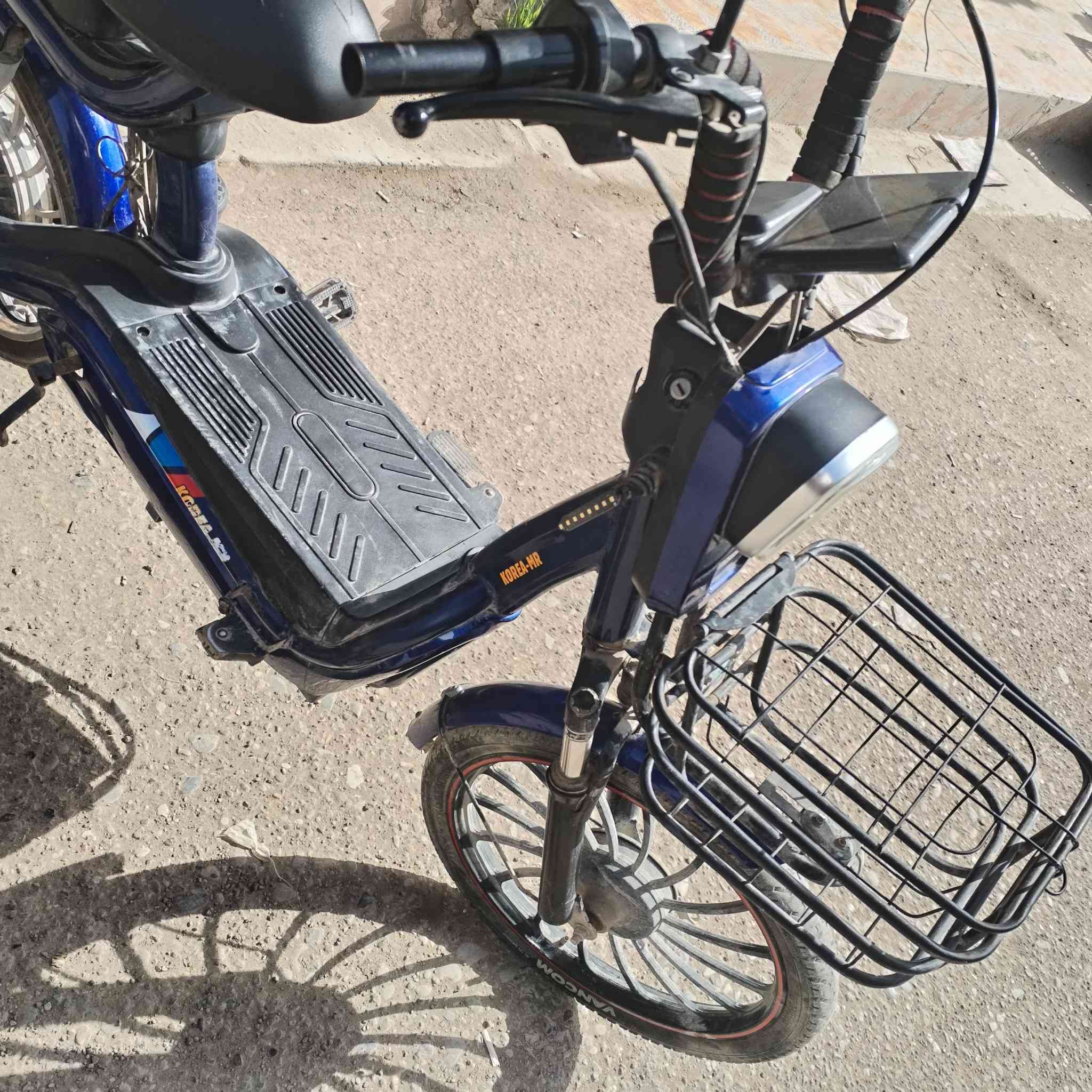 سلام عليكم بايسكل شحن 5 بطاريات مابي اي شي سعر 220 بي مجال عنوان ديالى بعقوبه ***********
