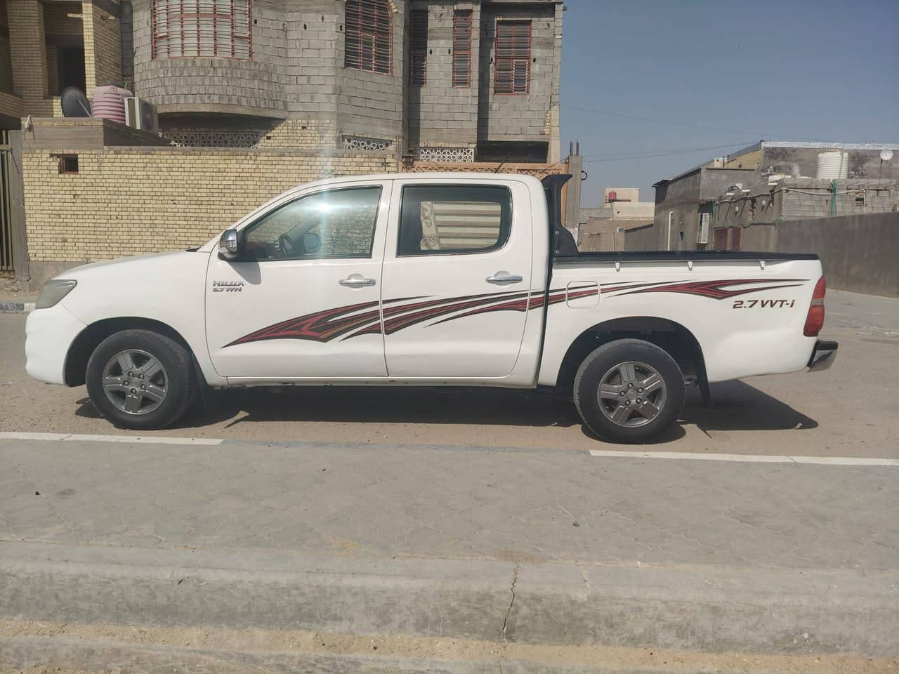 سلام عليكم بيكم فلاونزه رقم بصره دولي سنويه للغايه 27 شاصي19مكفوله من الضربه والصبغ والتبديل بيهه مكانات بارد فقط مكينه جديده حداديه جديده تخم تاير تبريد ابيع السياره عل السونار سعر ١٨٥ بيه مجال لعنوان البصره ***********
