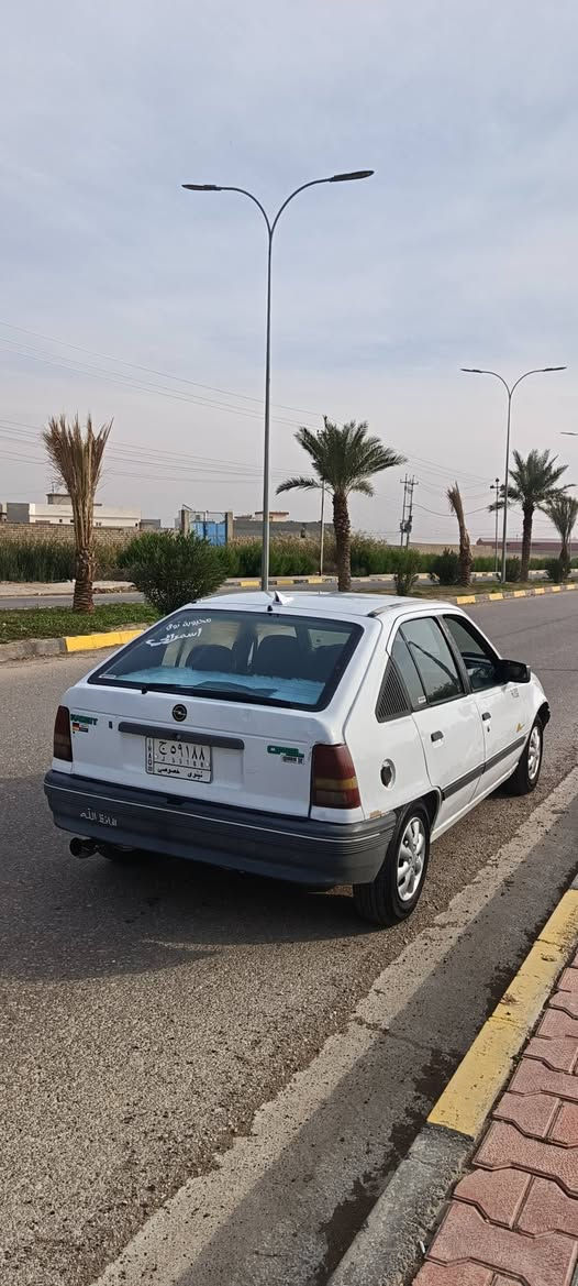 اسلام عليكم كاديت حجم 16 موديل1991✅
رقم نينوى الماني سنويه2028✅
بدون صبغ بدون ظرر كير مكينه بشرط 💯
طخم جديد  تايات جديد 💯
كيجات وايرمنيه كلها شغاله 💯
كشنات وبطاين وارضيه  نظيفه  💯
مسجل وسستم سماعات جديد 💯
شرط الوكاله التحويل من الشرعي ✅
كابون بانزين ⛽
عنوان موصل ايسر
 ‪***********
‏‪***********‬‏
