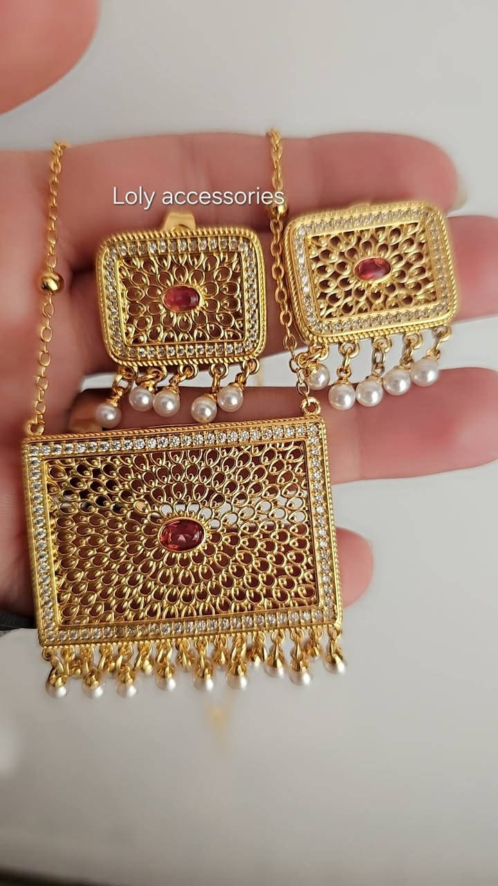 اطقم رمضانية ناعمة وانيقة "🌙✨  بتصميم أنيق يضيف لمسة فخامة لإطلالتك في رمضان 💖 بسعر جدا مناسب للقطعة الواحدة 
وخصم عند اخذ قطعتين🔥🔥
 #LolyAccessories #رمضان #أناقة_رمضانية"  
يتوفر توصيل 2 الف المسيب بكل نواحيها 
و5 الف لكل محافظات العراق 🇮🇶


**إذا كنت صاحب هذا الإعلان وتريد حذفه لأي سبب، رجاءا أرسل رسالة إلى الدعم الفني**