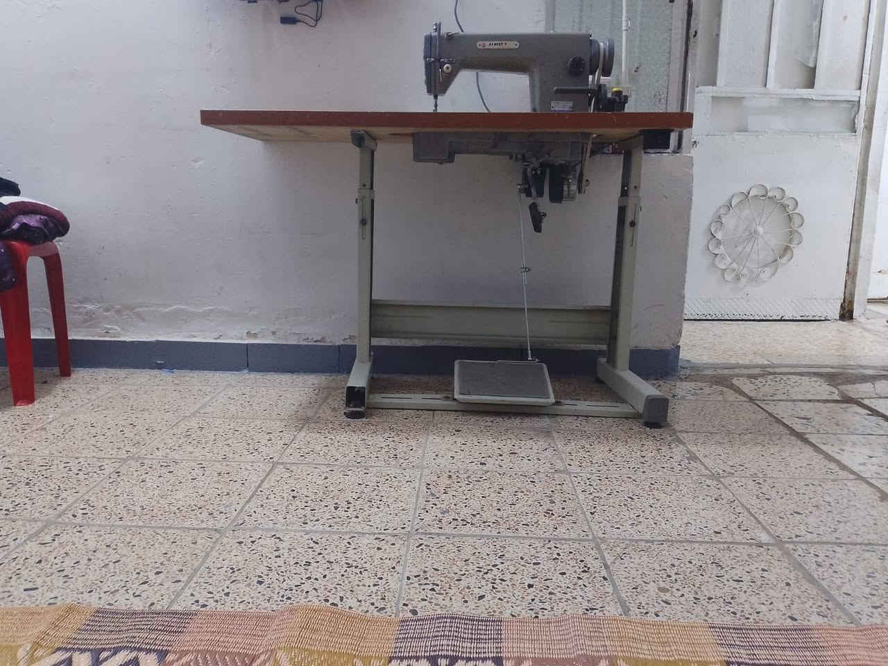 ماكنه خياطة للبيع
النظافه 85%
السعر 250 وبيهة مجال 
التواصل خاص


**إذا كنت صاحب هذا الإعلان وتريد حذفه لأي سبب، رجاءا أرسل رسالة إلى الدعم الفني**