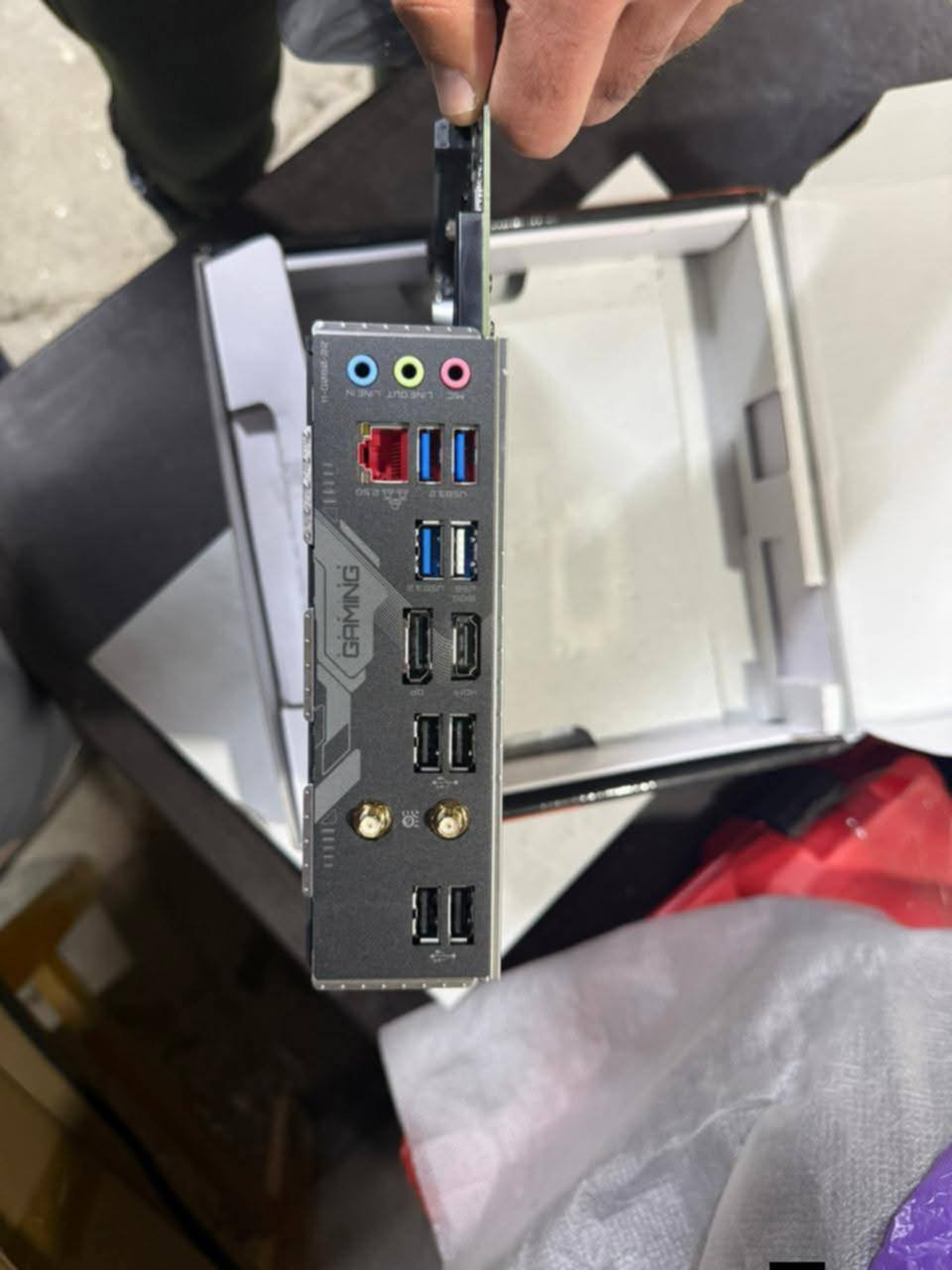 بورد معالج انتل جيل 12 13 14
165


**إذا كنت صاحب هذا الإعلان وتريد حذفه لأي سبب، رجاءا أرسل رسالة إلى الدعم الفني**