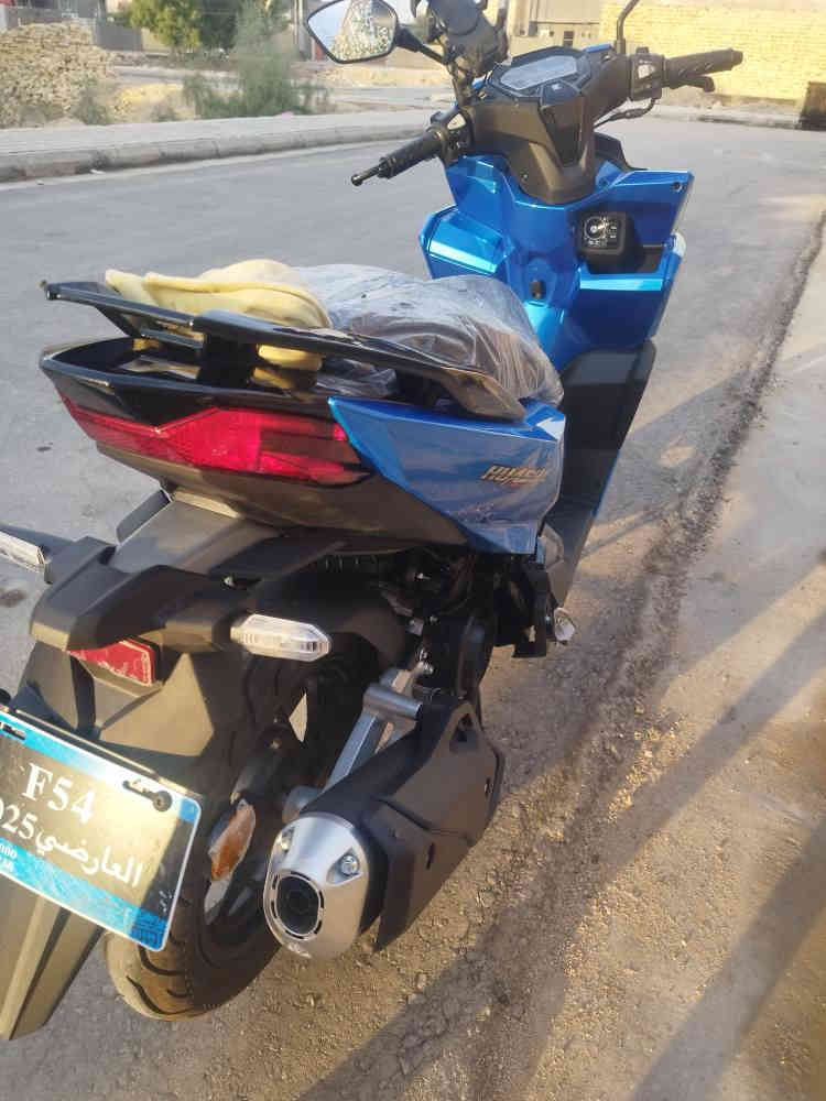 بيع مستعجل 
دراجه CH
تصميم وصناعه شركه هونده 
تجميع صيني مو صناعه  
الون ازرق
عداد الكتروني ازرار تحكم فولتيه وسرعه
بانزين كابريته مو ولفات
هورنات سيدان اصلي 
شاير انه ال ايدي 
بصمه تحكم عن بعد لتشغيل وضد السرقه 
شاحن مو بايل لسلكي مو وايرن ماركه اصليه 
الدراجه زيرو ستوهه طالعه من الوكيل 
بيع مستعجل السعر1550
فقط مكاتبه بدون اوراق الشراي يدلل مو شراي اعبر المنشور لادوخني ودوخك 
مكاني رميثه 
وتساب*********** حمزة
