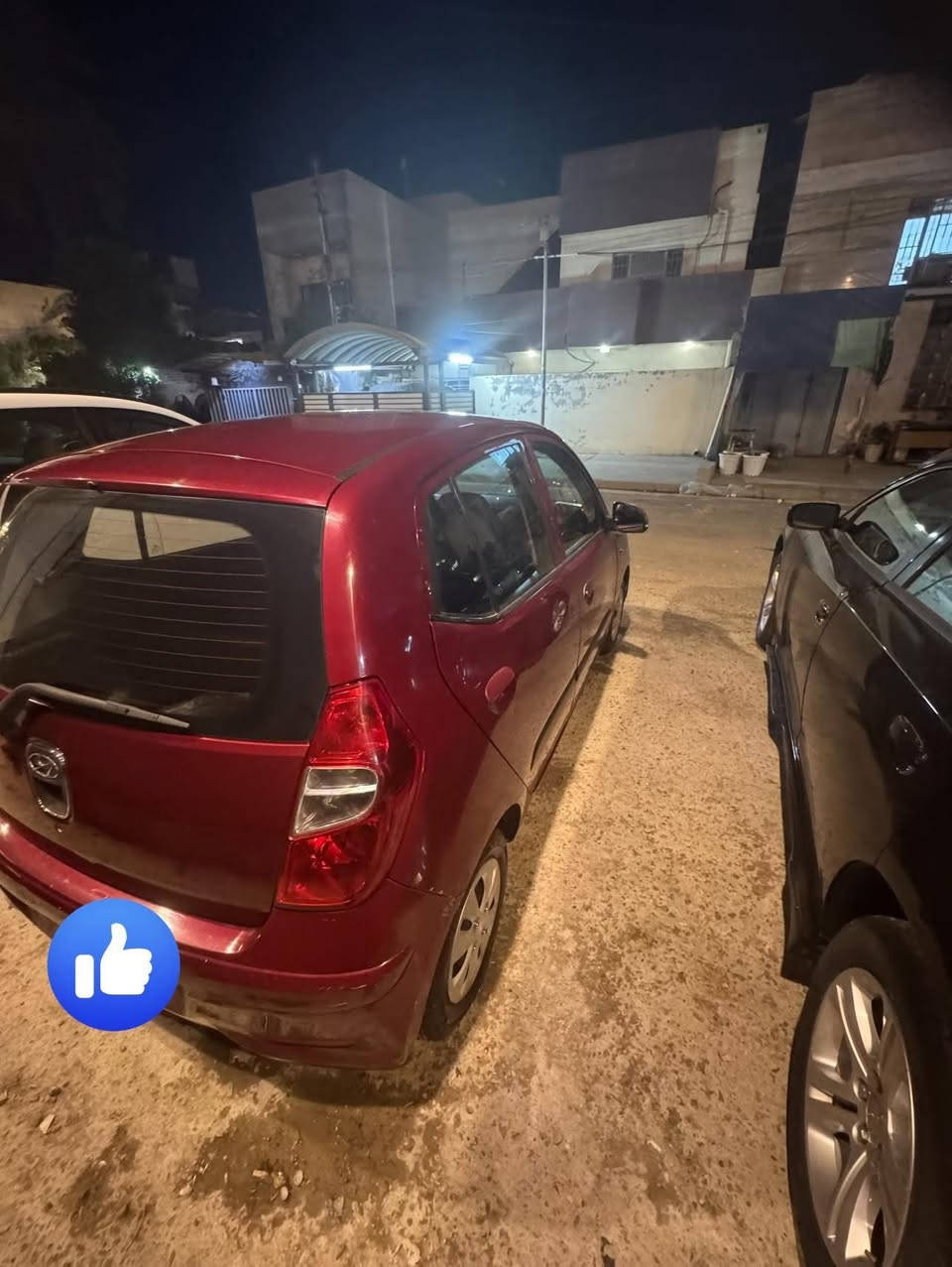 تحية طيبة 
سيارة هونداي i 10 ( 2015)   
السياره بيه باب  مبدله صف سايق واالباب الخلفيه معدله 
اي ستفسار اني حاضر السياره مكانه الاعظمية 
بسعر 86 ورقه
 ***********
