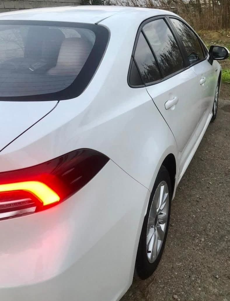 السلام عليكم كورلا 2003 فول مواصفات فتحة بصمه شاشه كاربلي  لد خلفي لايت زنون اشاير بالمري اوتو ستوب قياده ذاتيه وبعد بيها مواصفاتها معروفه السياره كفاله من البارد والصبغ والتبديل ماشيه 69 الف وقابل للزياده رقم بغداد باسمي رايدها 145 وبيها مجال بسيط مكاني الفلوجه  ***********
