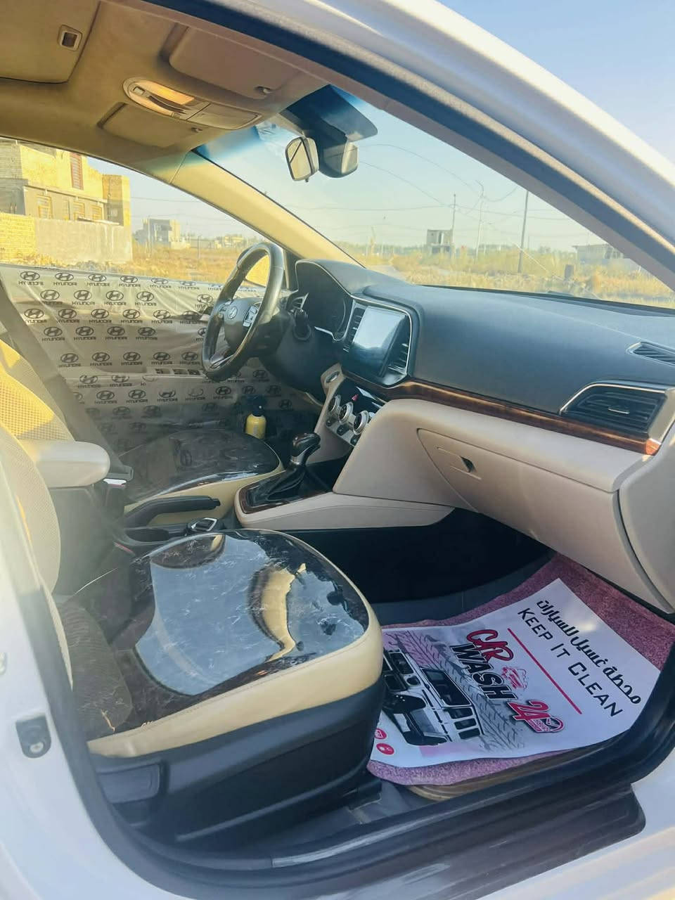 السلام عليكم لبيع النتره موديل2020خليجي لسياره رقم بابل تحويل نفس ليوم
السياره مكينه كير كفاله حداديه صدر تبريد جديد السياره مابيها نقص لو برغي فول لفول حته رادر امامي السياره كفاله عامه عده دوسه صبغ ومنزل فديو ويا لمنشور 
***********
160وبيها مجال للطيبين ❤️
