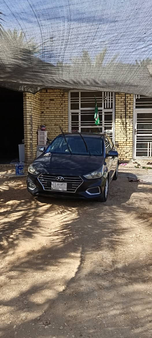 السلام عليكم اكسنت للبيع حادثهه قبق جنطه وبنيد وجاملغات بارد الاماميات مكينه 1600 كفاله مكينه وكير ماشيه151الف السعر 85وبيهه مجال قليل للستفسار ***********

