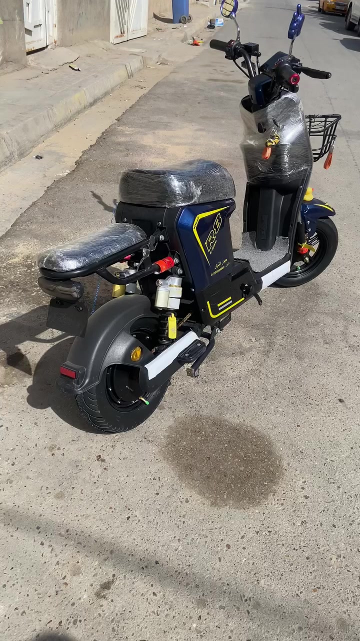 ســــلام عـــــلـــــيـــــــكـــم بايسكل شحنR8بايسكل نضيف بمعنه الكلمة دبلات هيدورليك شغالات اشاير يمنه ويسره يشتغلن دبل اشاره تشتغل لايت عالي وناصي بطاريات ولي جديدات دبلات خلفي رياضي غاز ملف2000 السعر475وبي مجال لاستفسار***********مكاني كربلاء
