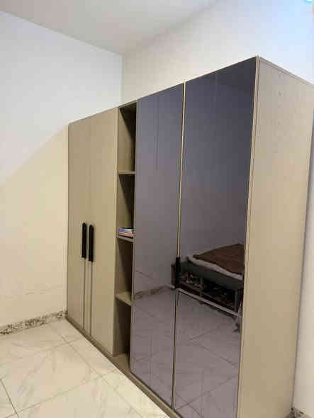 غرفه شبابيه للبيع سريرين  فقط اتصال
***********
