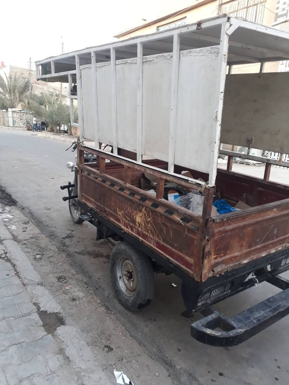 للبيع اسعر ستميه وخمسين اوراق*********** مديل 15
